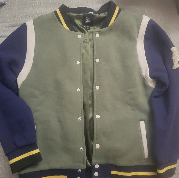 Child's Jacket - size 12-14 - Picture 4 of 6